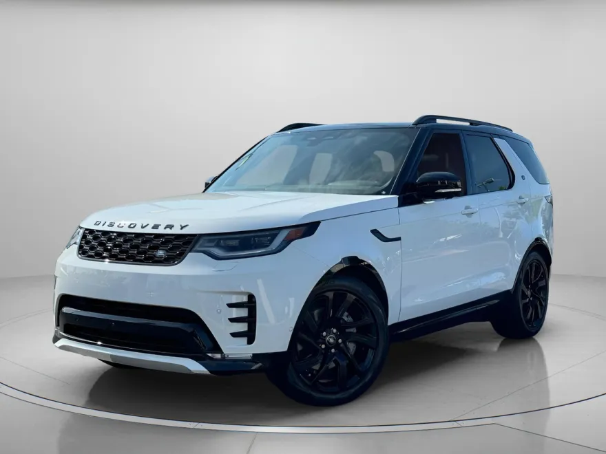 2025 Land Rover Discovery P300 Dynamic SE photo 1