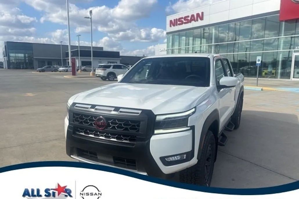 2025 Nissan Frontier Crew Cab PRO-4X photo 1