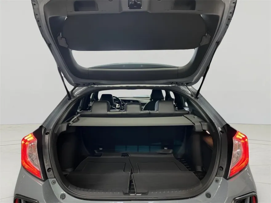 2021 Honda Civic Hatchback Sport Touring photo 1