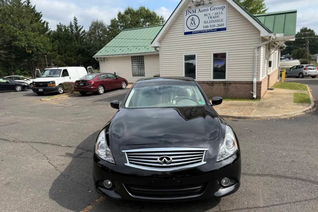 2011 Infiniti G25 photo 1