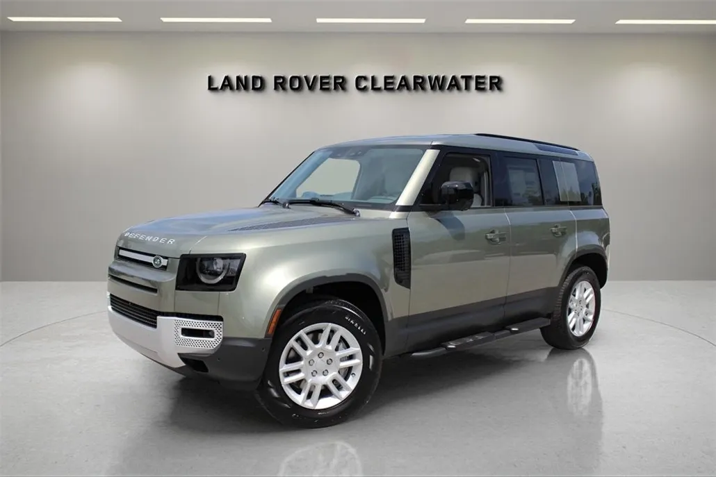 2025 Land Rover Defender 110 S photo 1