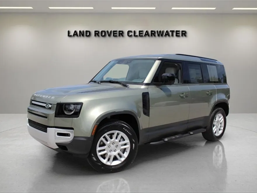 2025 Land Rover Defender 110 S photo 1
