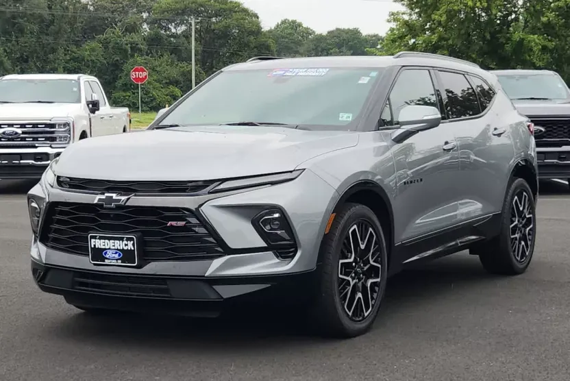 2023 Chevrolet Blazer RS photo 1