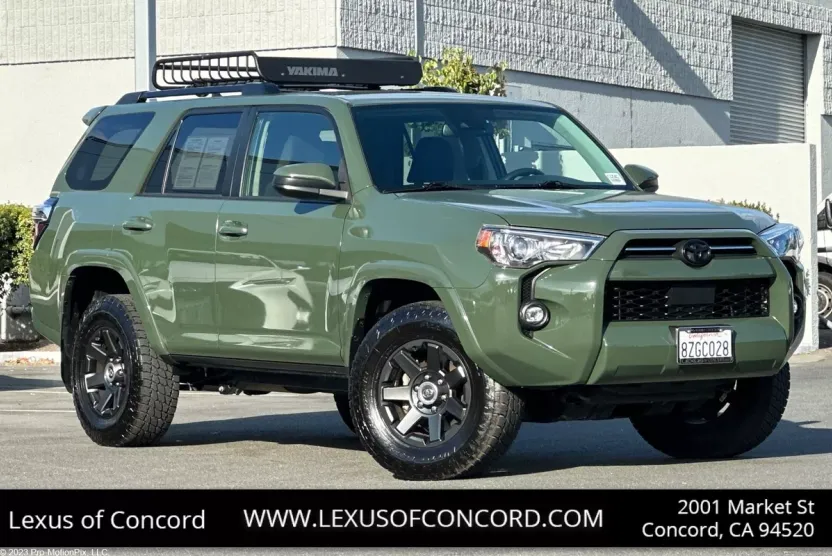 2022 Toyota 4Runner SR5 Trail photo 1
