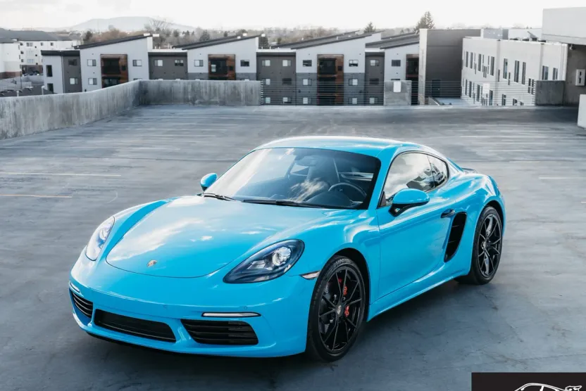 2017 Porsche Cayman 460 Black Line Special Edition photo 1