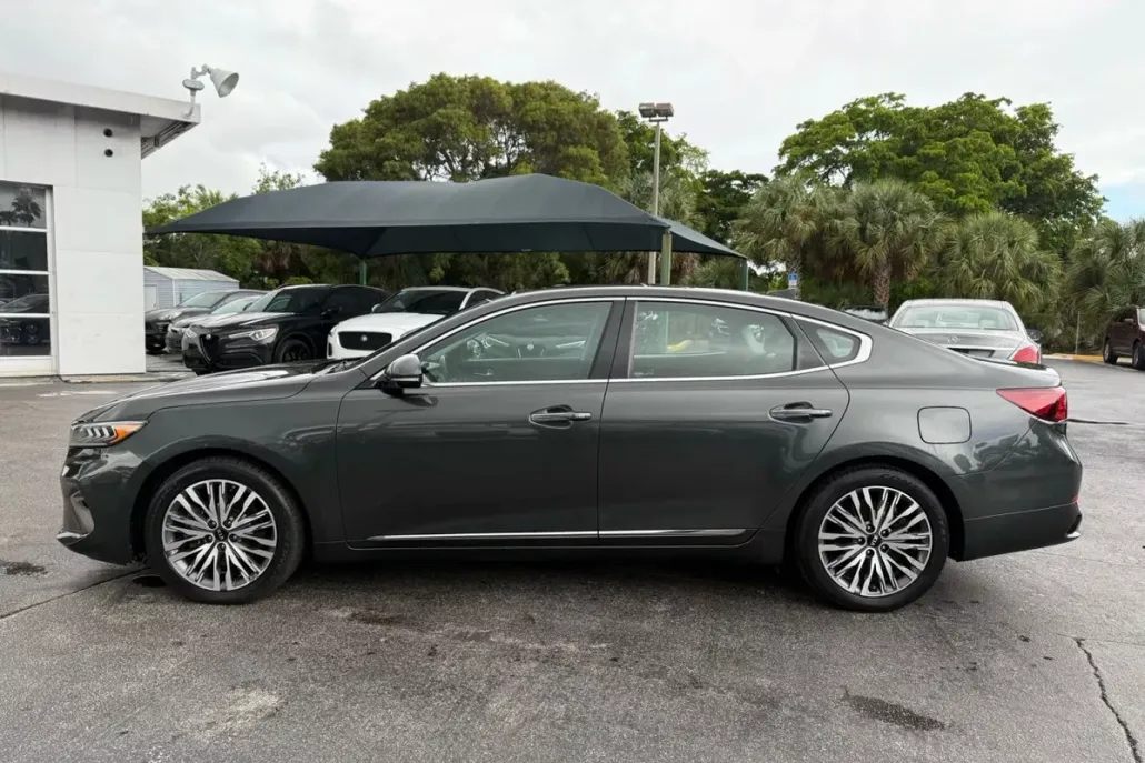 2020 Kia Cadenza Technology photo 1