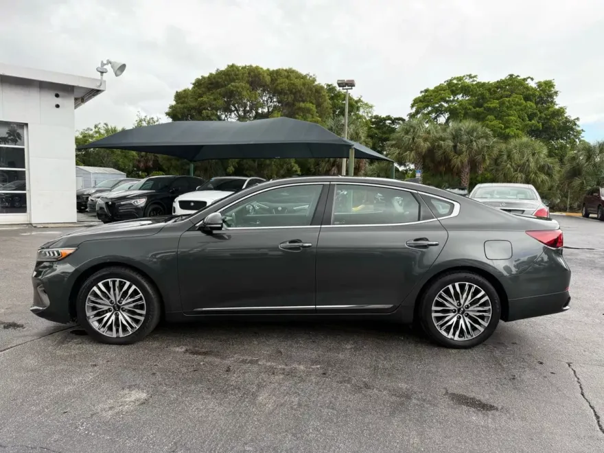 2020 Kia Cadenza Technology photo 1