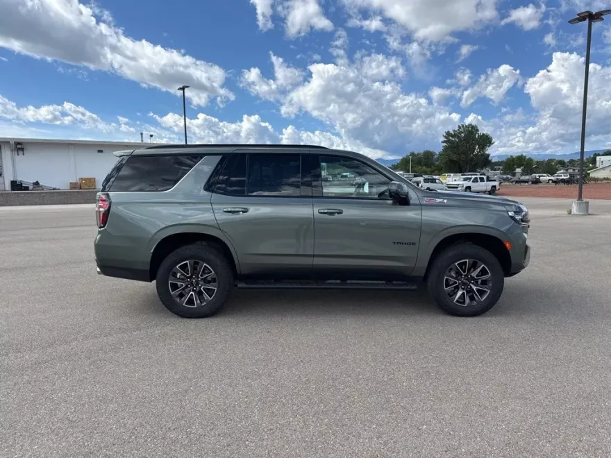 2023 Chevrolet Tahoe Z71 photo 1