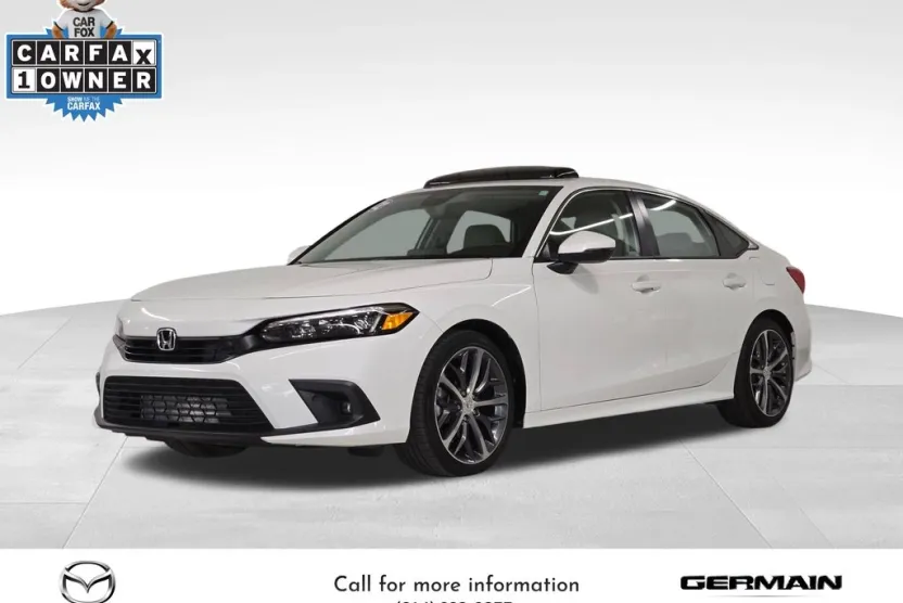 2022 Honda Civic Touring photo 1