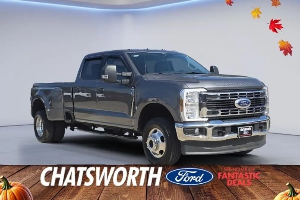 2024 Ford F-350 XLT photo 1