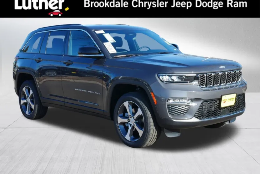 2025 Jeep Grand Cherokee Limited photo 1