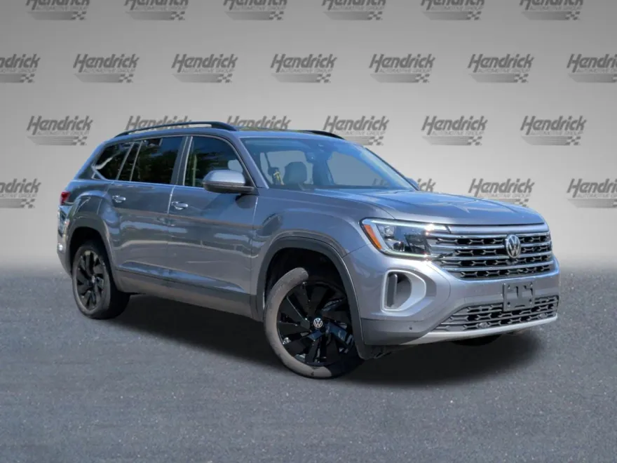2024 Volkswagen Atlas SE Technology photo 1