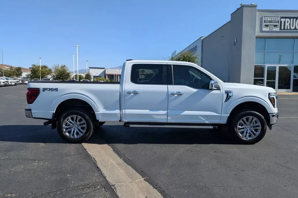 2024 Ford F-150 Lariat photo 1