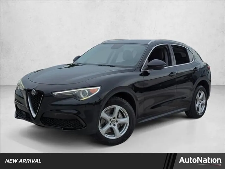 2018 Alfa Romeo Stelvio STELVIO Q4 photo 1
