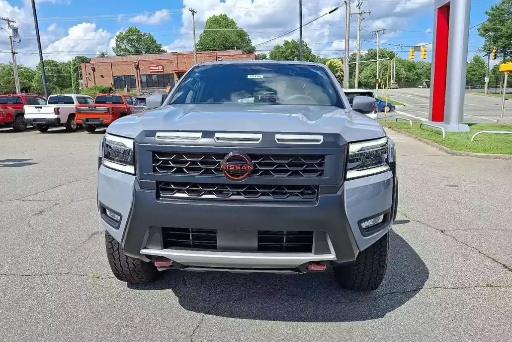 2025 Nissan Frontier Crew Cab PRO-4X photo 1