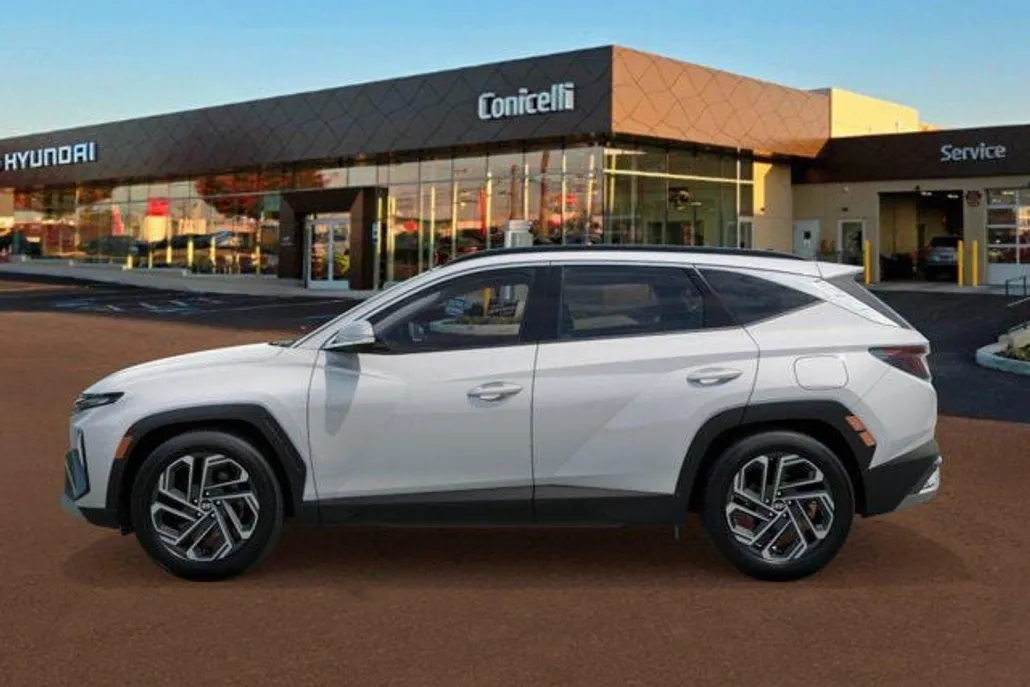 2025 Hyundai Tucson Hybrid Limited photo 1
