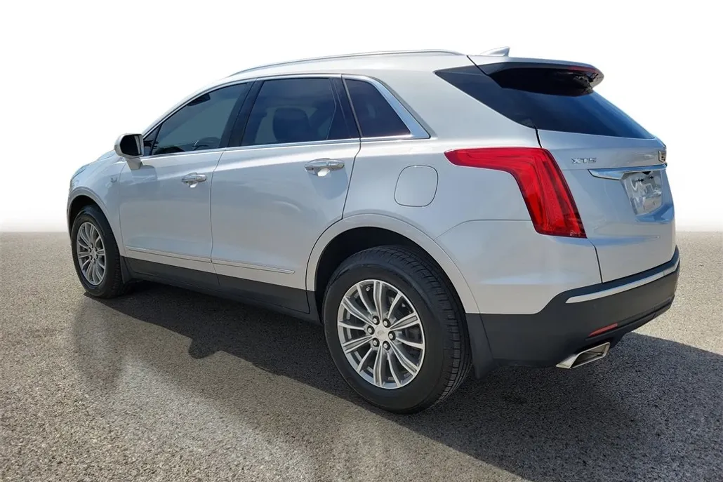 2017 Cadillac XT5 Luxury photo 1