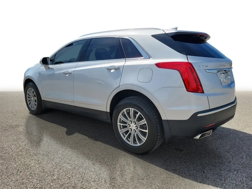 2017 Cadillac XT5 Luxury photo 1