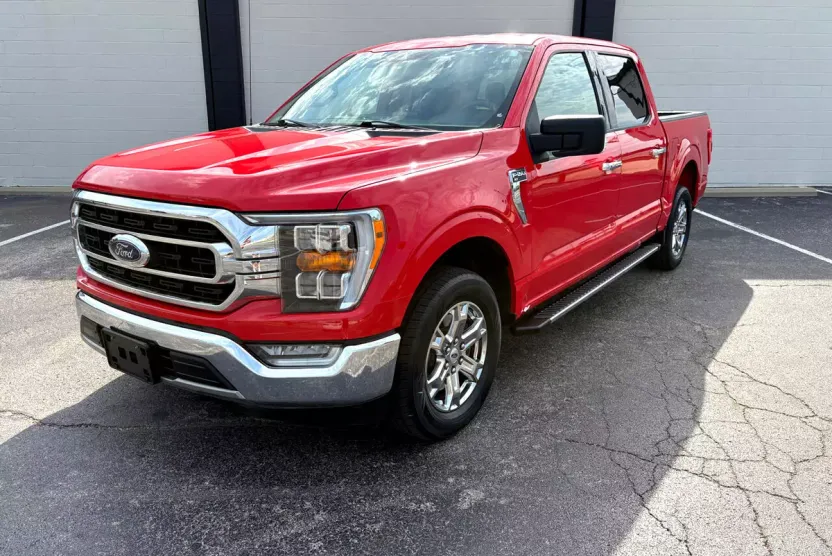 2021 Ford F-150 XLT photo 1