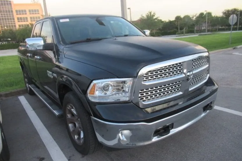 2016 Ram 1500 Laramie photo 1