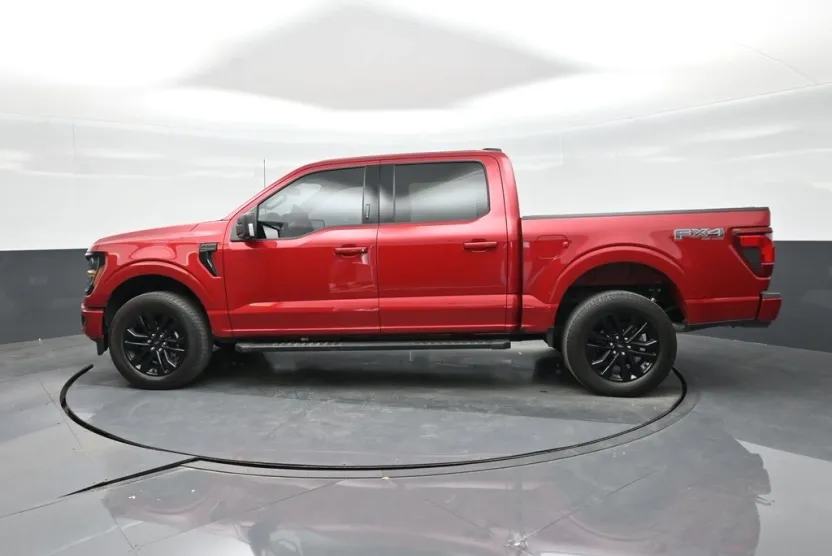 2024 Ford F-150 XLT photo 1