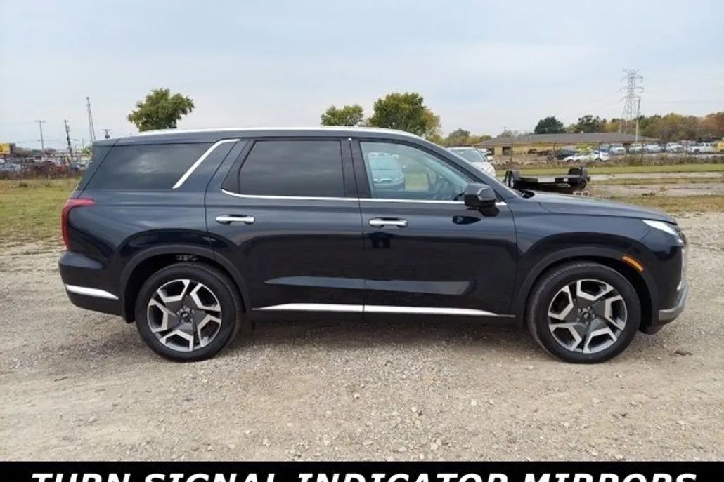 2024 Hyundai Palisade Limited photo 1