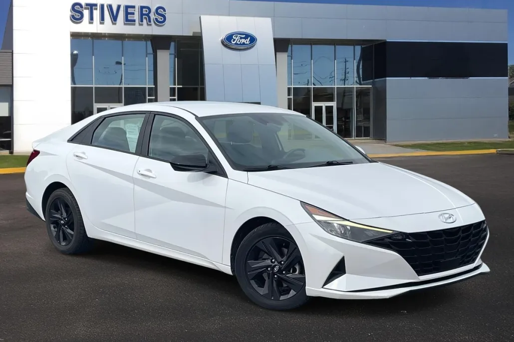 2021 Hyundai Elantra SEL Convenience photo 1