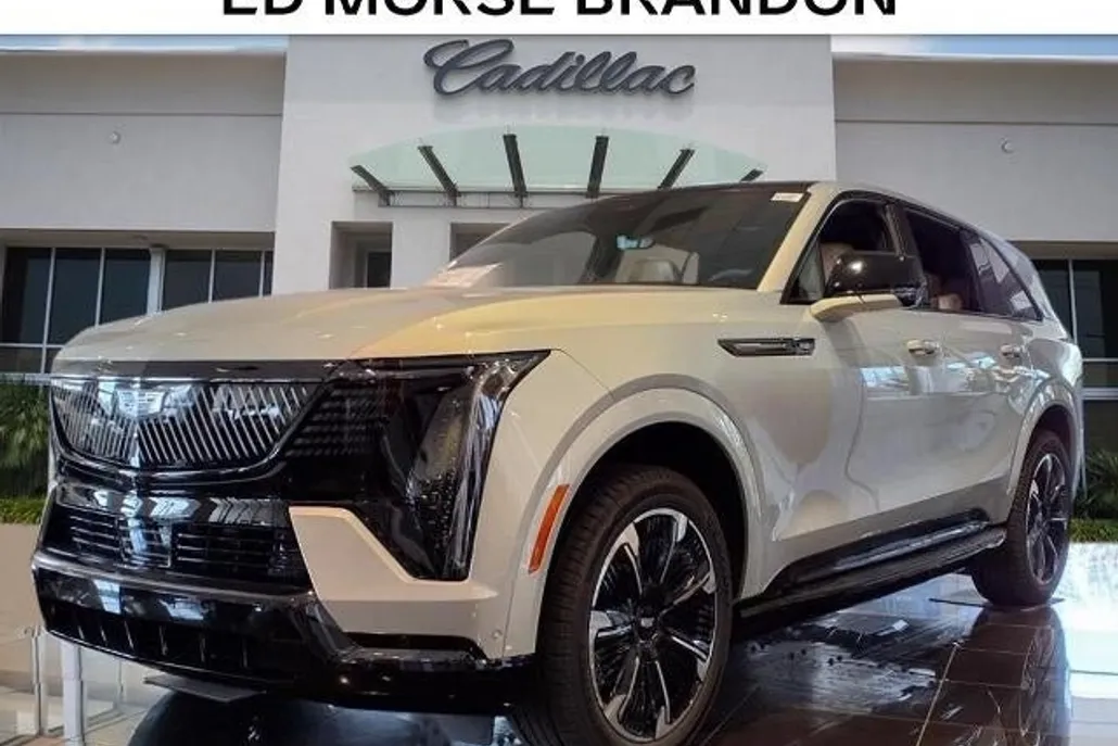 2025 Cadillac Escalade IQ photo 1