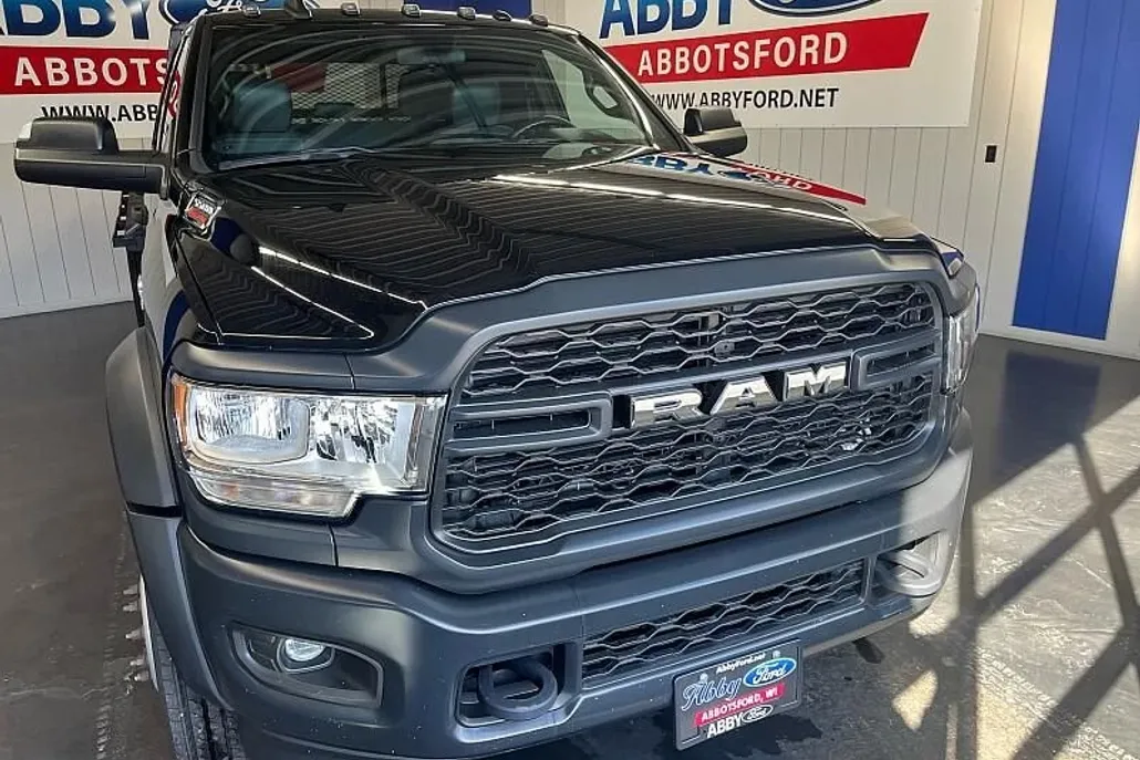 2022 Ram 5500 Tradesman photo 1