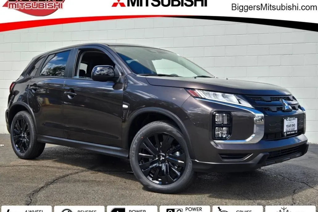 2025 Mitsubishi Outlander Sport LE photo 1