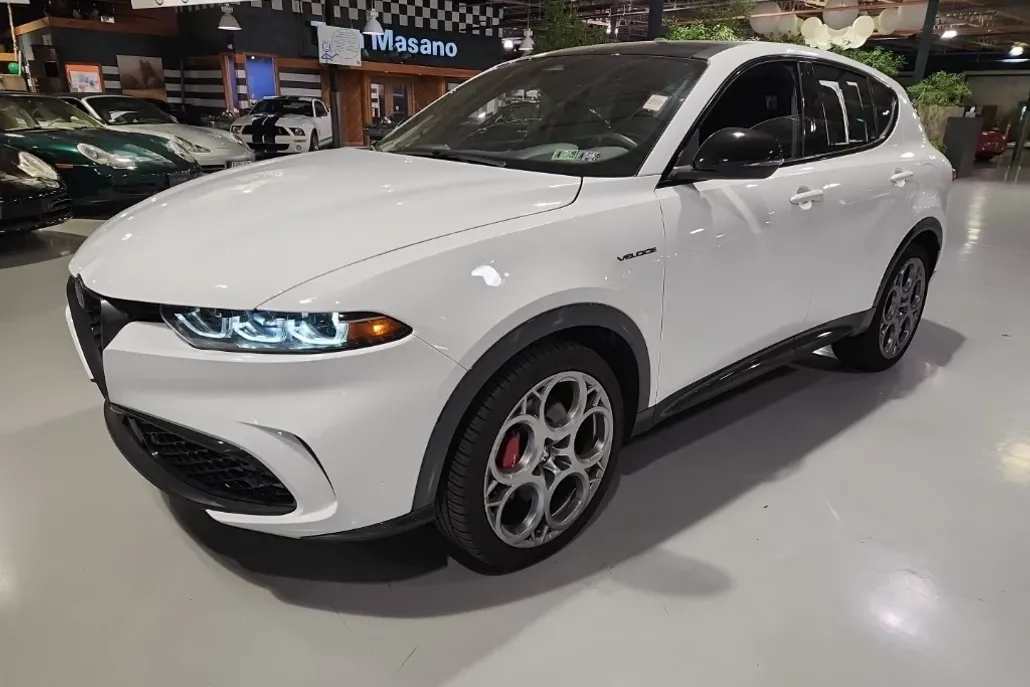 2024 Alfa Romeo Tonale Veloce photo 1