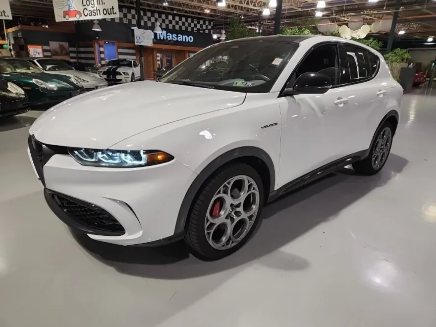 2024 Alfa Romeo Tonale Veloce photo 1