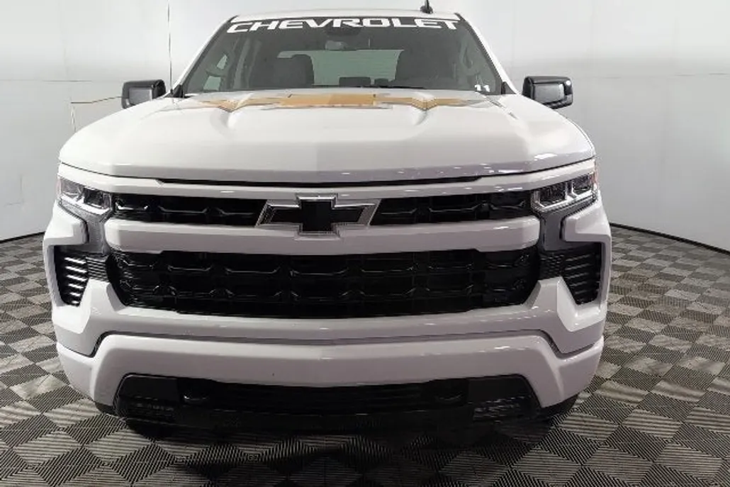 2025 Chevrolet Silverado 1500 RST photo 1