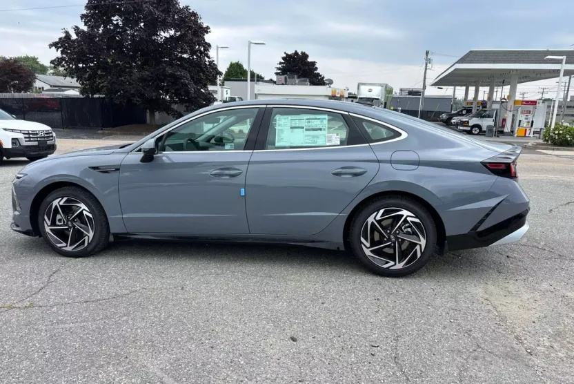 2025 Hyundai Sonata SEL Convenience photo 1