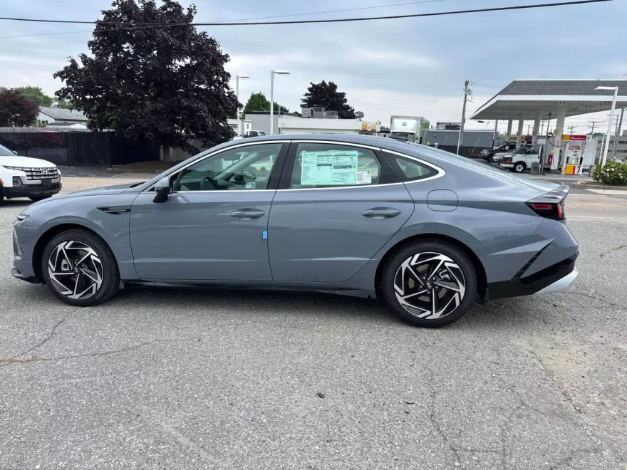2025 Hyundai Sonata SEL Convenience photo 1