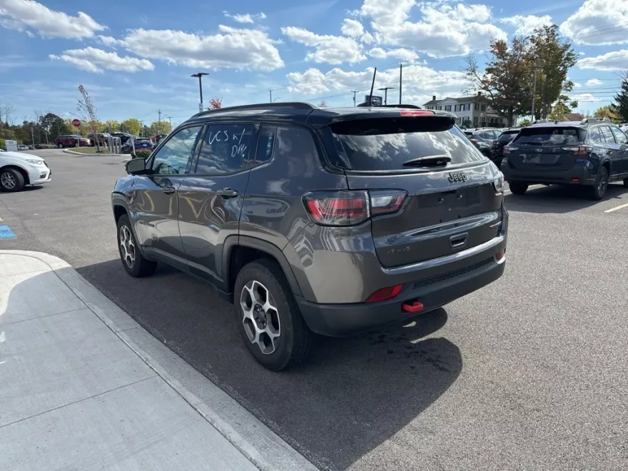 2022 Jeep Compass Trailhawk photo 1