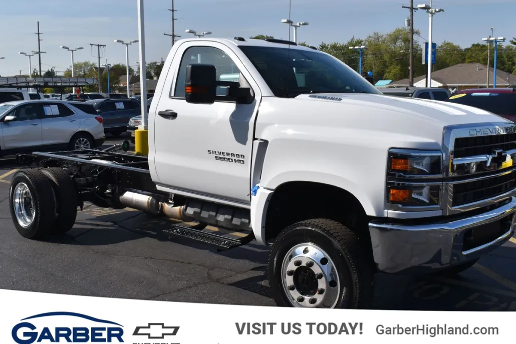 2024 Chevrolet Silverado 5500HD Work Truck photo 1