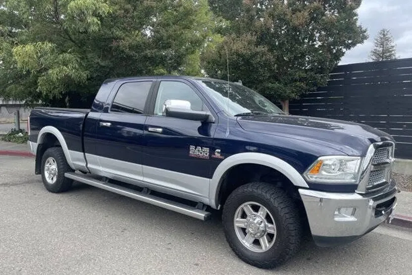 2013 Ram 2500 Laramie photo 1