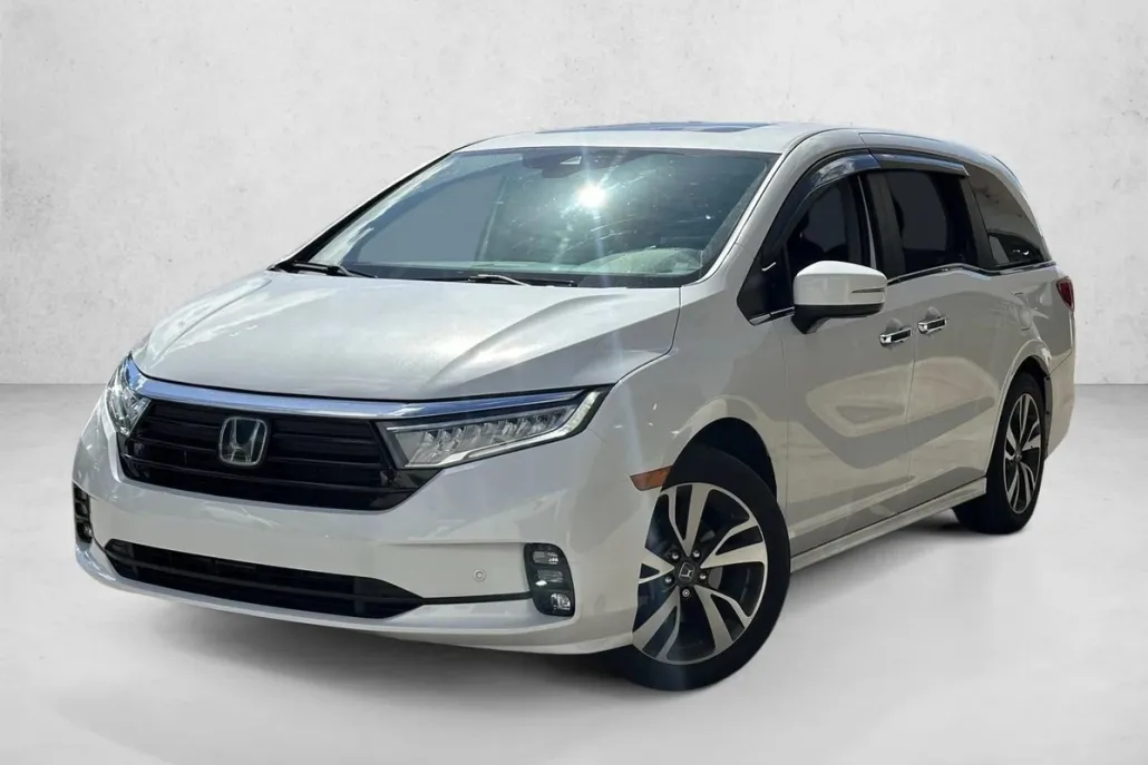 2023 Honda Odyssey Touring photo 1