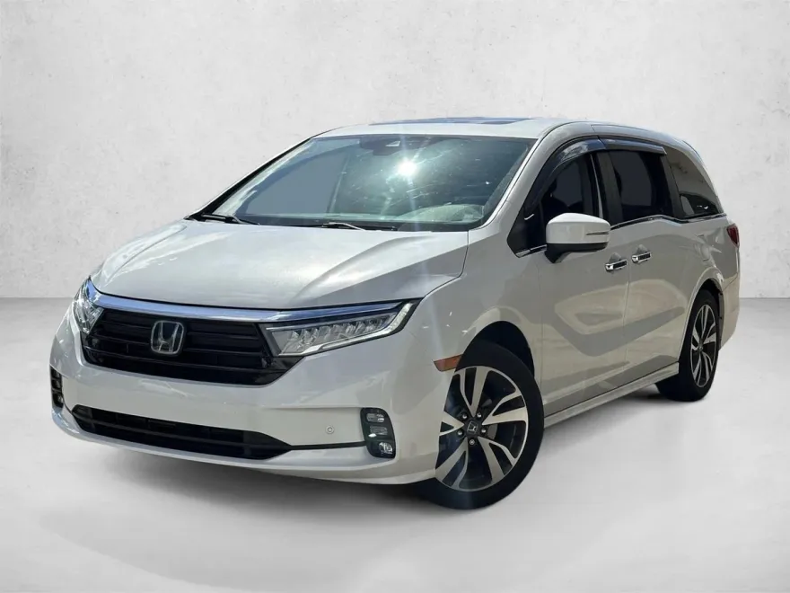 2023 Honda Odyssey Touring photo 1