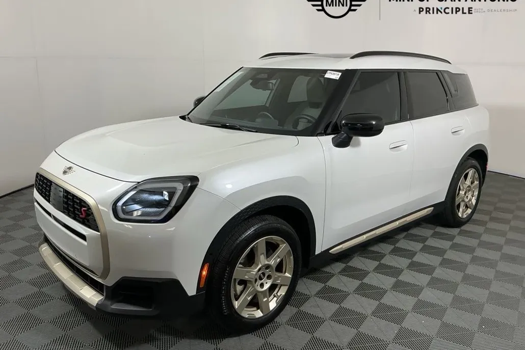 2025 Mini Cooper Base photo 1