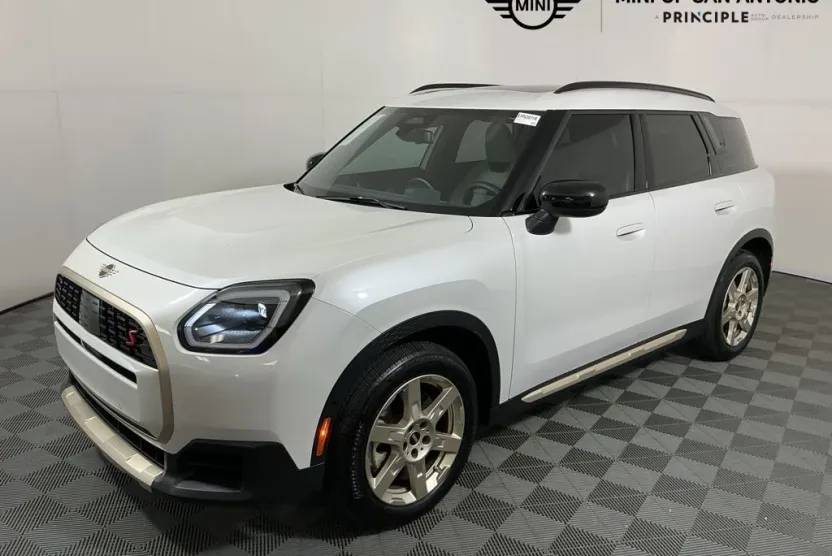 2025 Mini Cooper Base photo 1