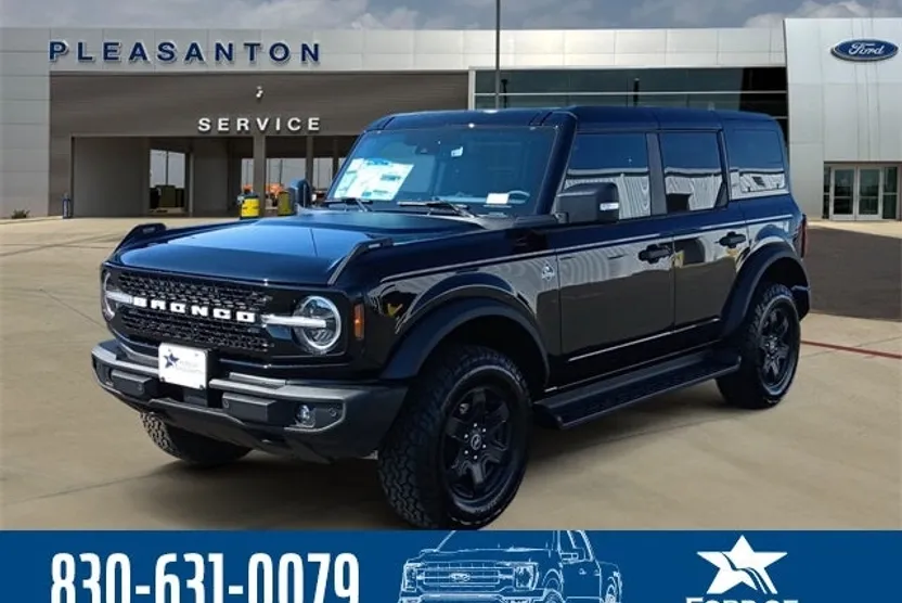2025 Ford Bronco Outer Banks photo 1