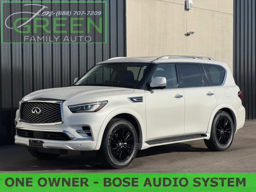 2023 Infiniti QX80 Luxe photo 1