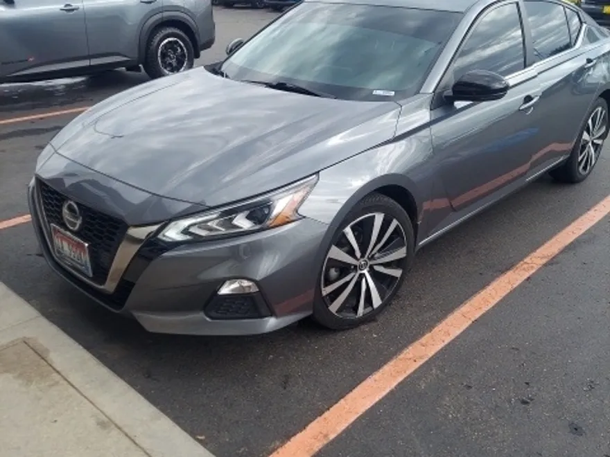 2020 Nissan Altima 2.5 SR photo 1