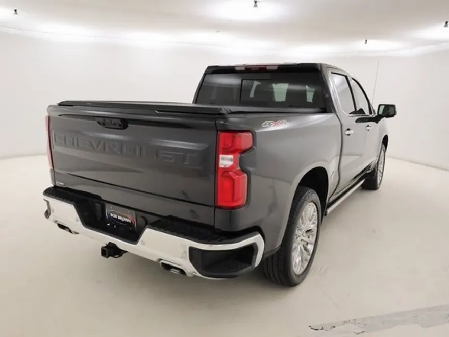 2024 Chevrolet Silverado LTZ photo 1