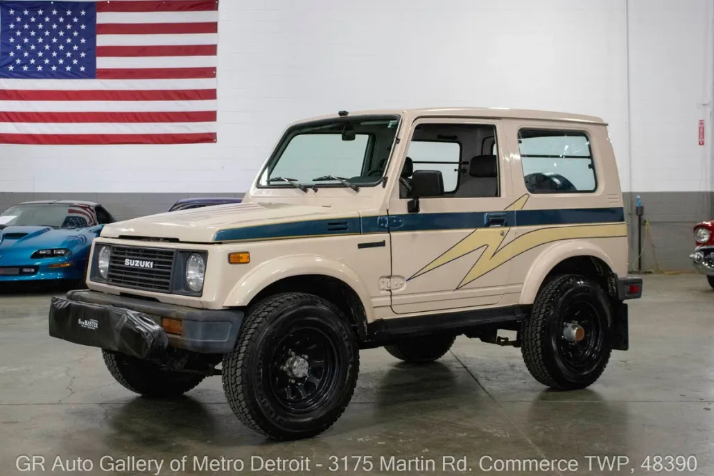 1987 Suzuki Samurai Van photo 1