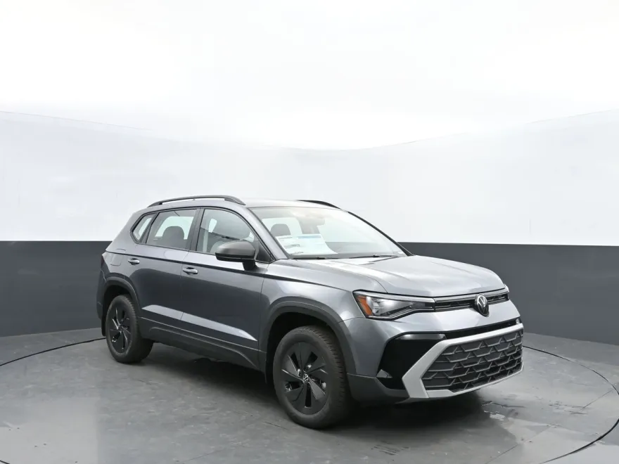 2025 Volkswagen Taos S photo 1