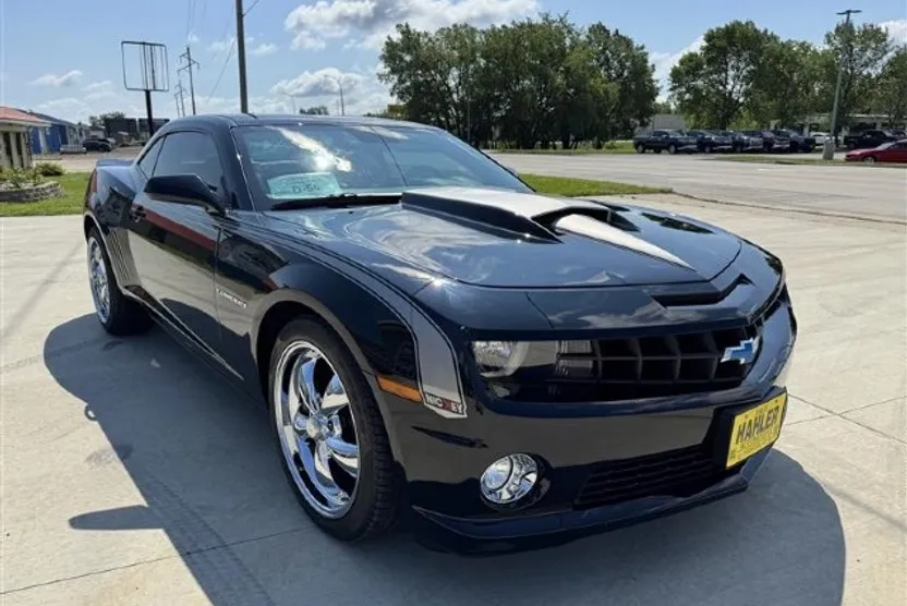 2010 Chevrolet Camaro SS photo 1