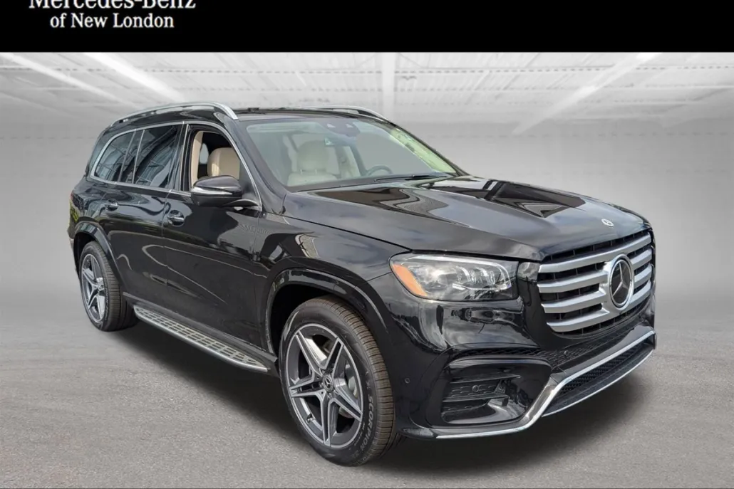 2025 Mercedes Benz GLS 450 4MATIC photo 1